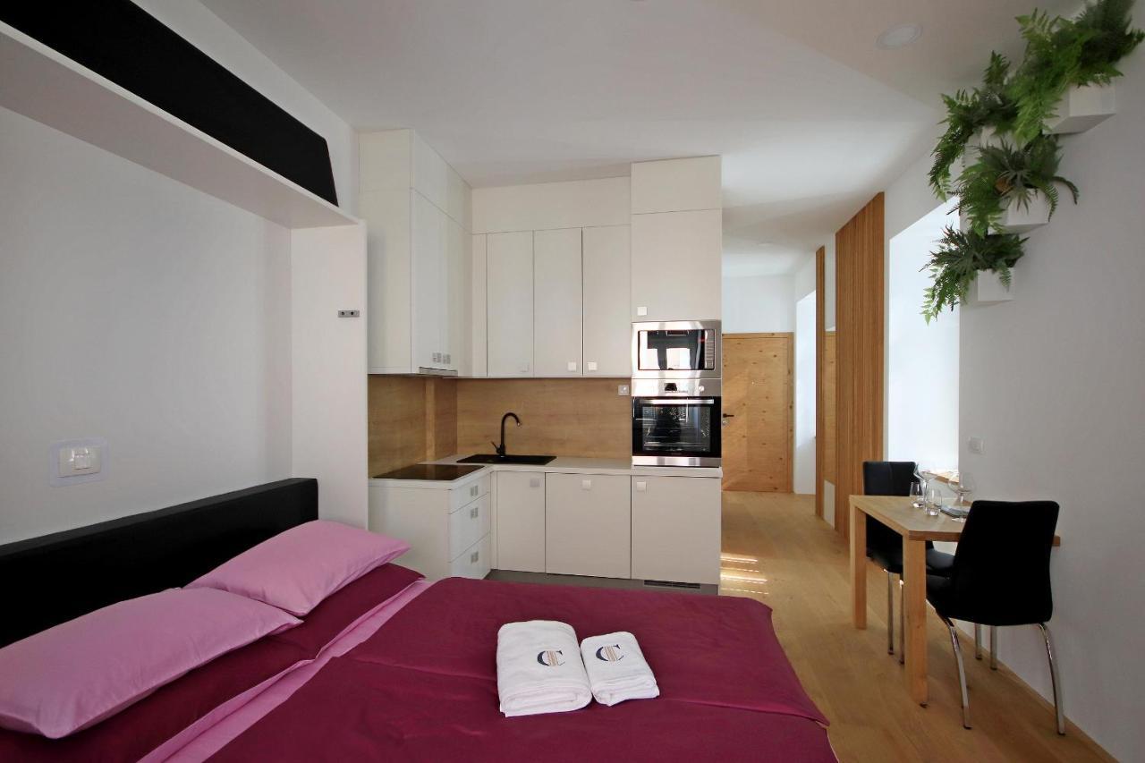 Cirus Apartments Кочевье Экстерьер фото