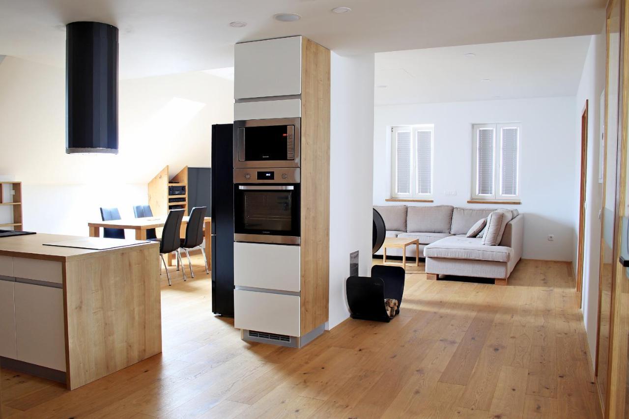 Cirus Apartments Кочевье Экстерьер фото