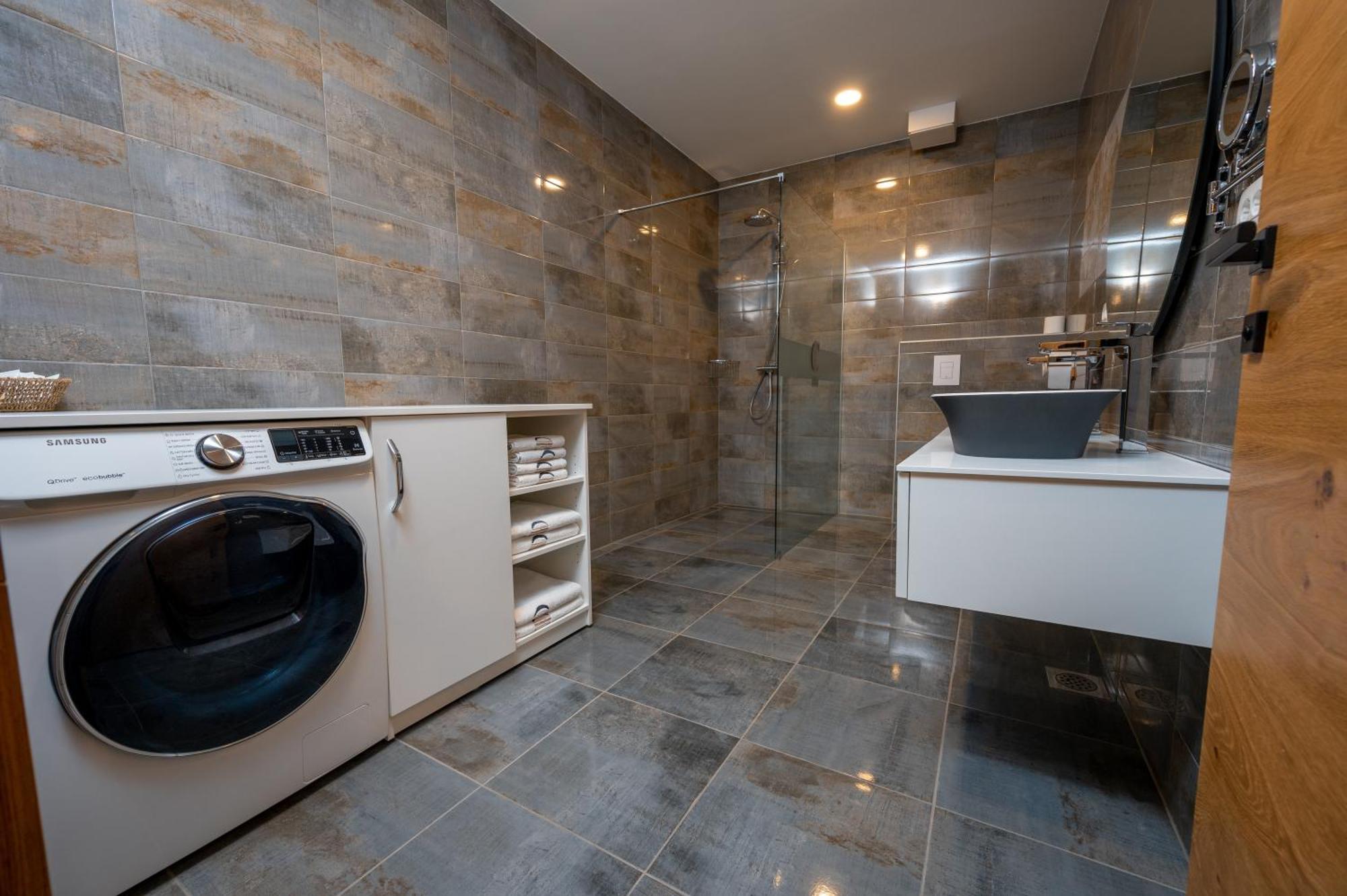 Cirus Apartments Кочевье Экстерьер фото